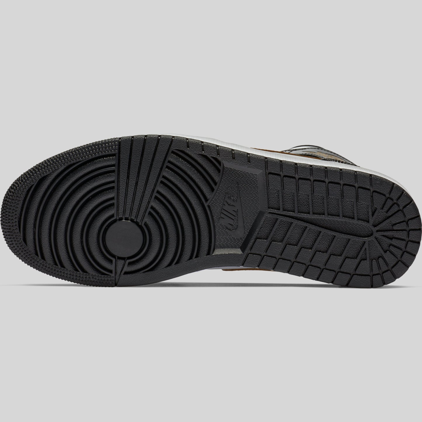 Air Jordan 1 Mid Patent Black White Gold