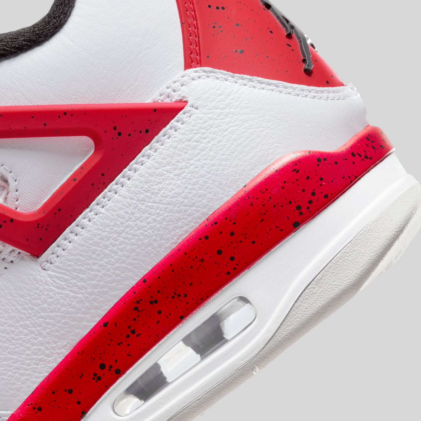 Air Jordan 4 Retro Red Cement