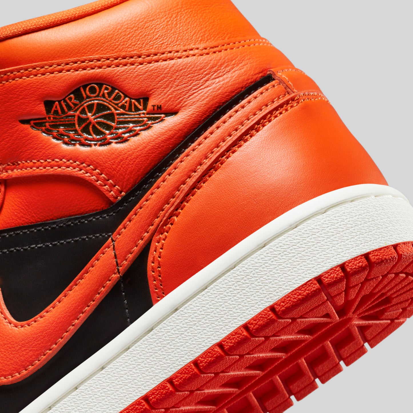 Air Jordan 1 Mid Orange Black (W)