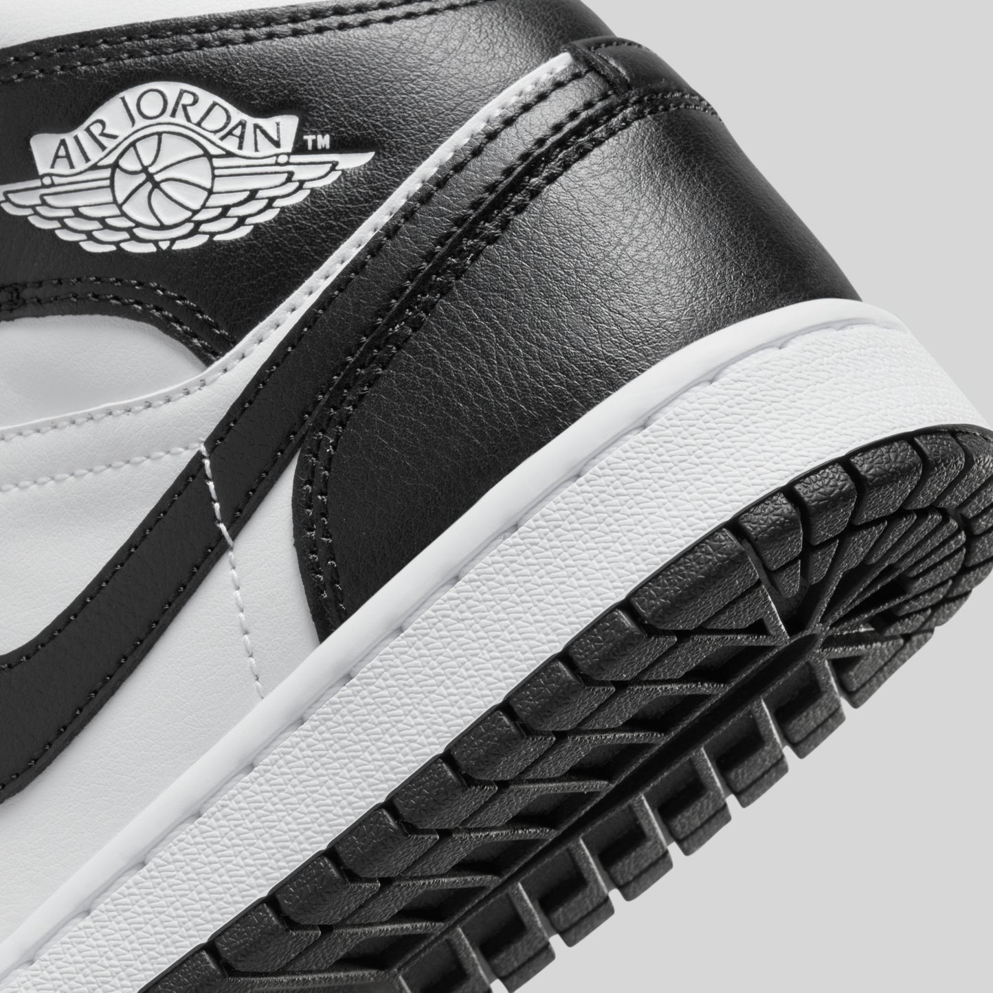 Air Jordan 1 Mid Panda (W)