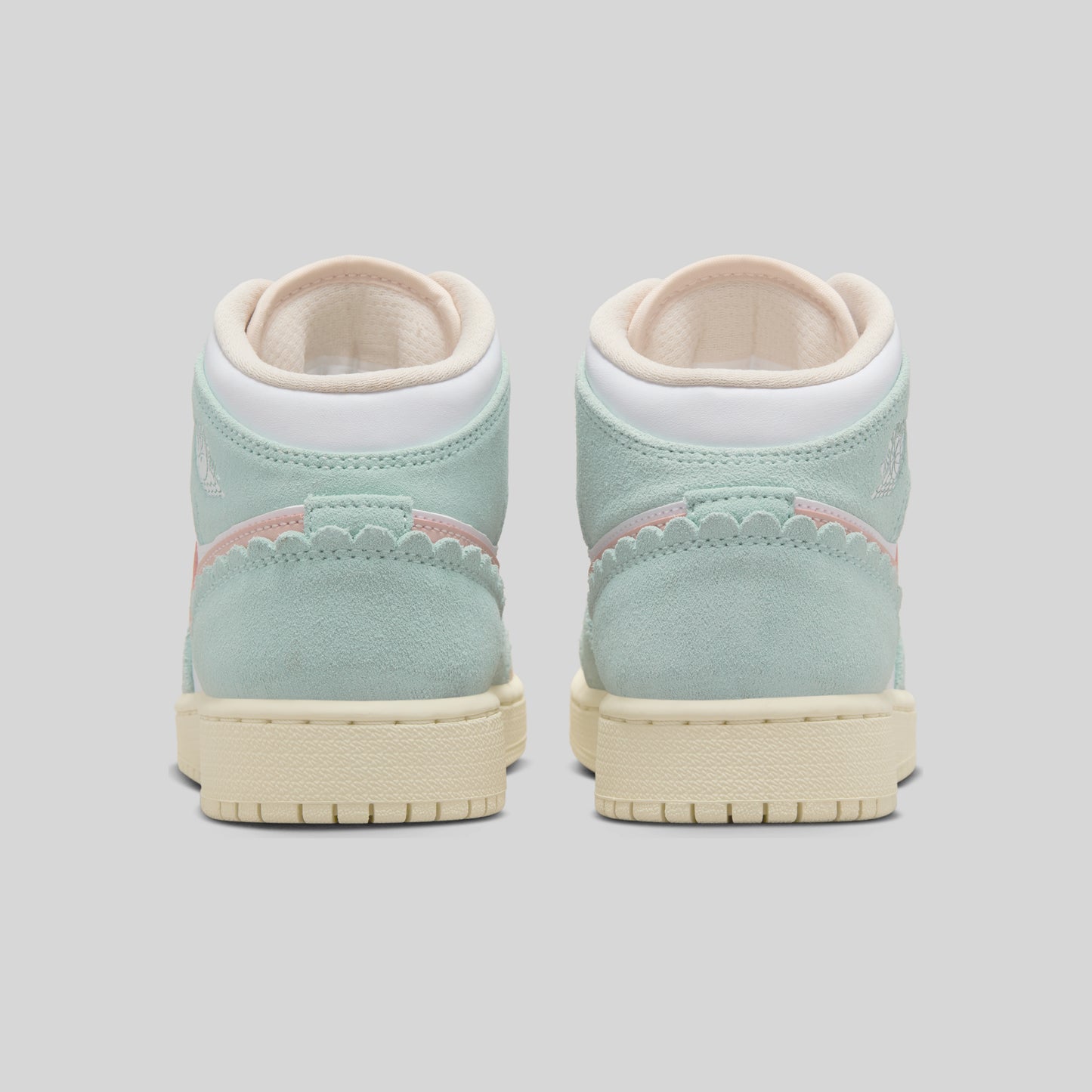 Air Jordan 1 Mid SE Pink Oxford (GS)