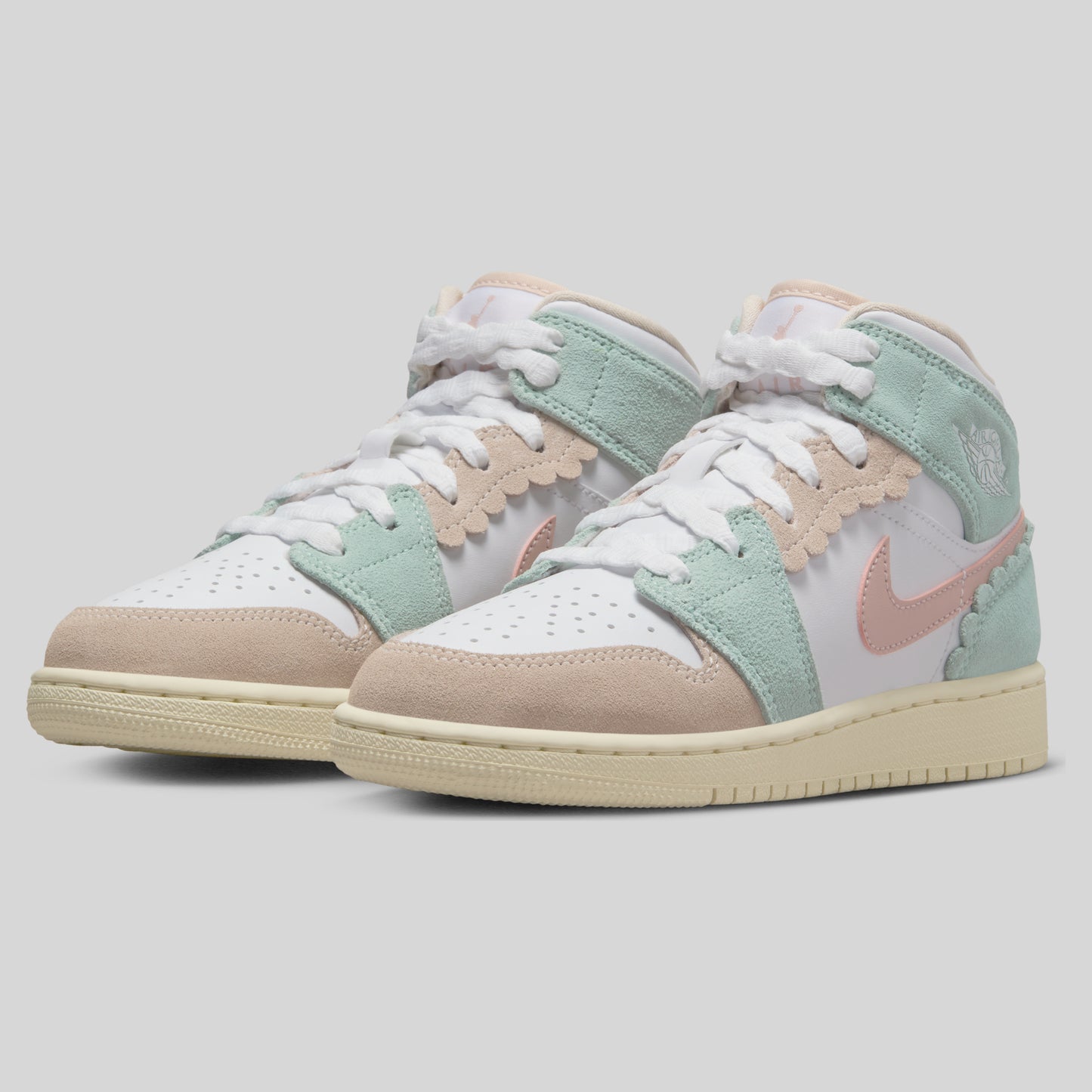 Air Jordan 1 Mid SE Pink Oxford (GS)