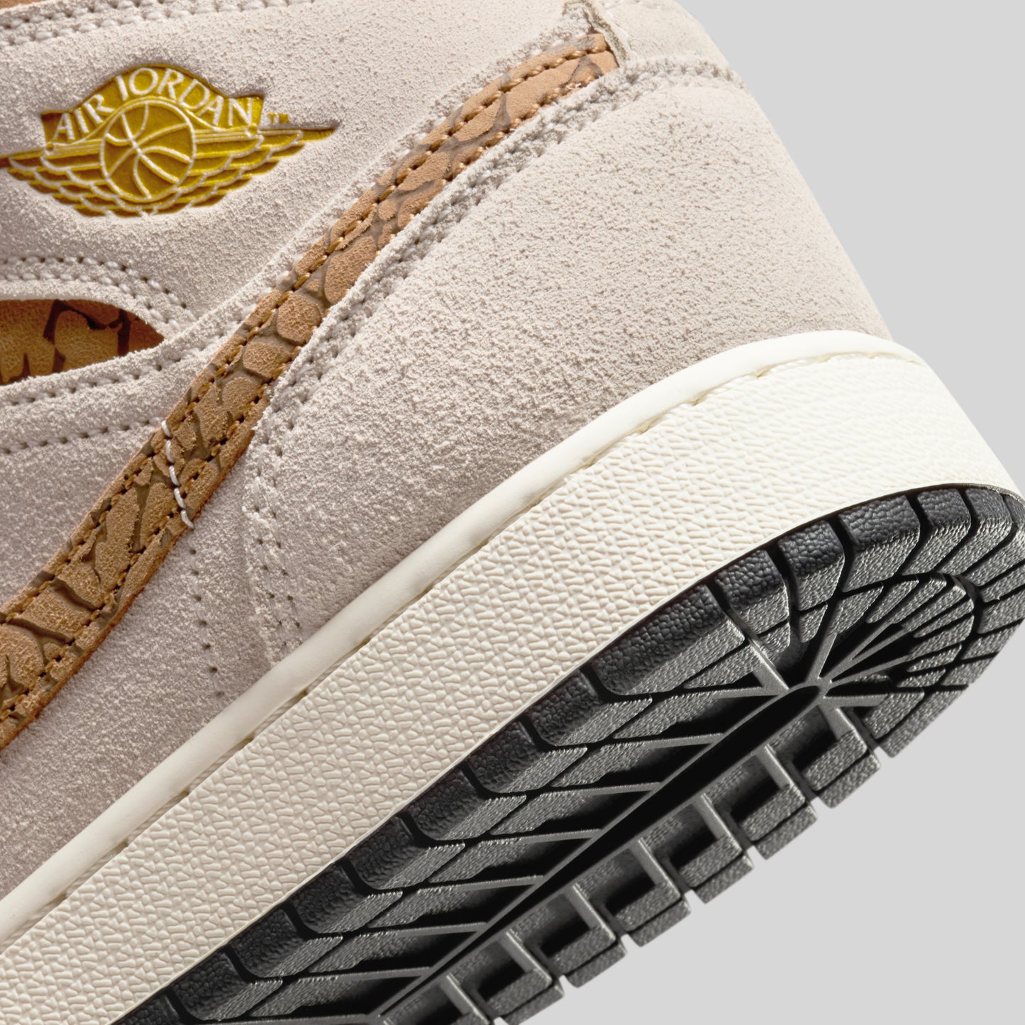 Air Jordan 1 Mid SE Brown Elephant (GS)