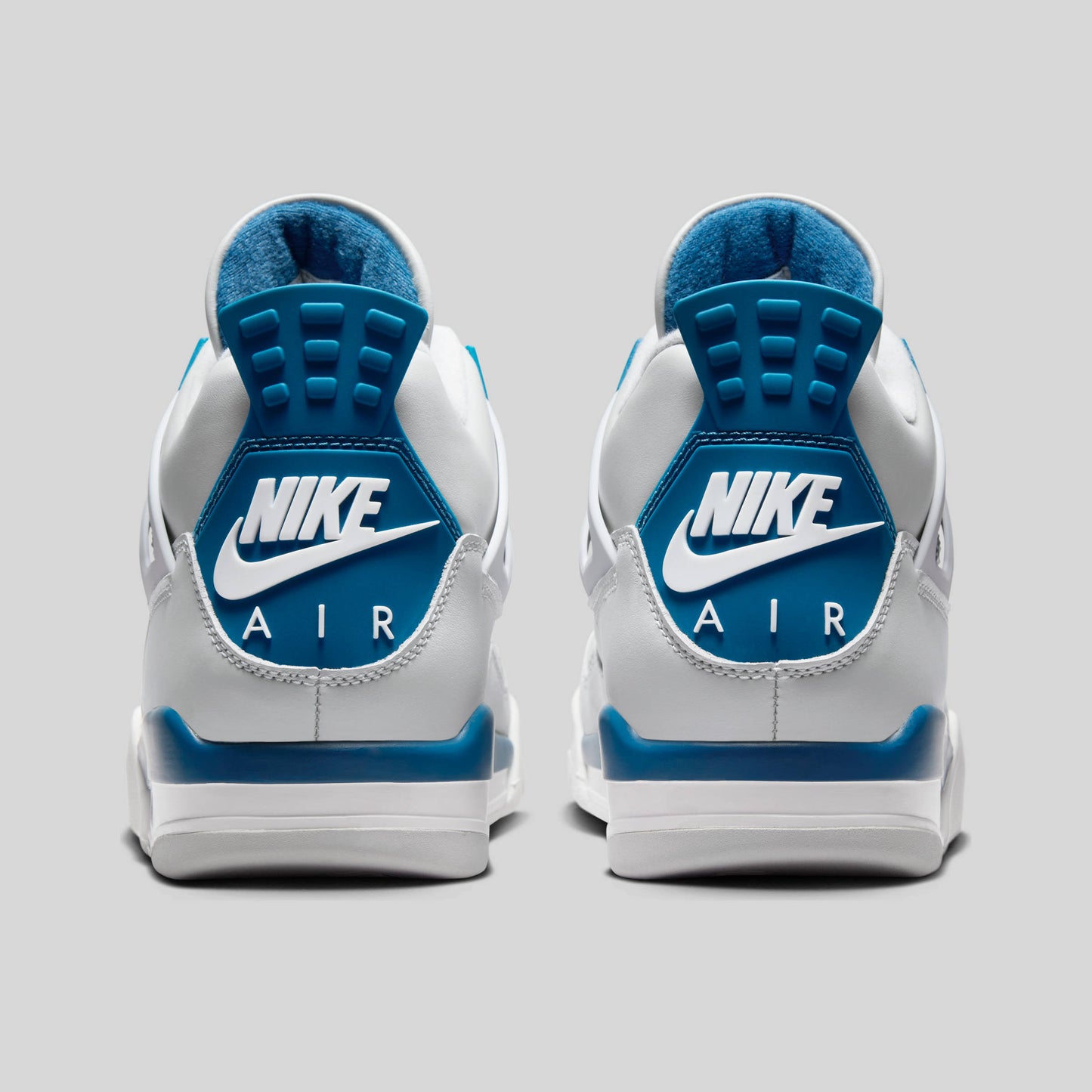 Air Jordan 4 Retro Military Blue (2024)