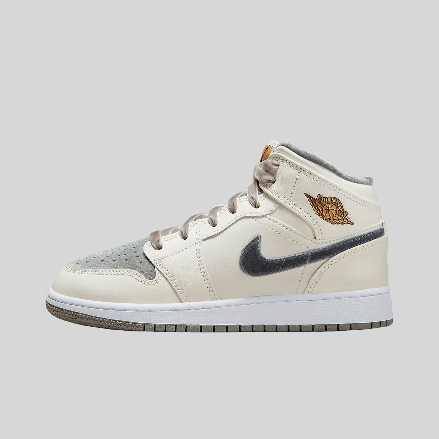 air jordan 1 mid se velvet toe (gs) FB9899-100