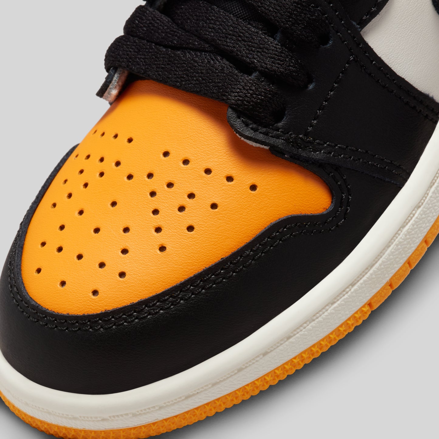 Air Jordan 1 Retro High OG Taxi (PS)