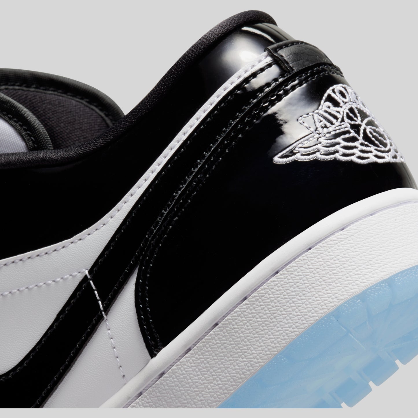 Air Jordan 1 Low SE Concord