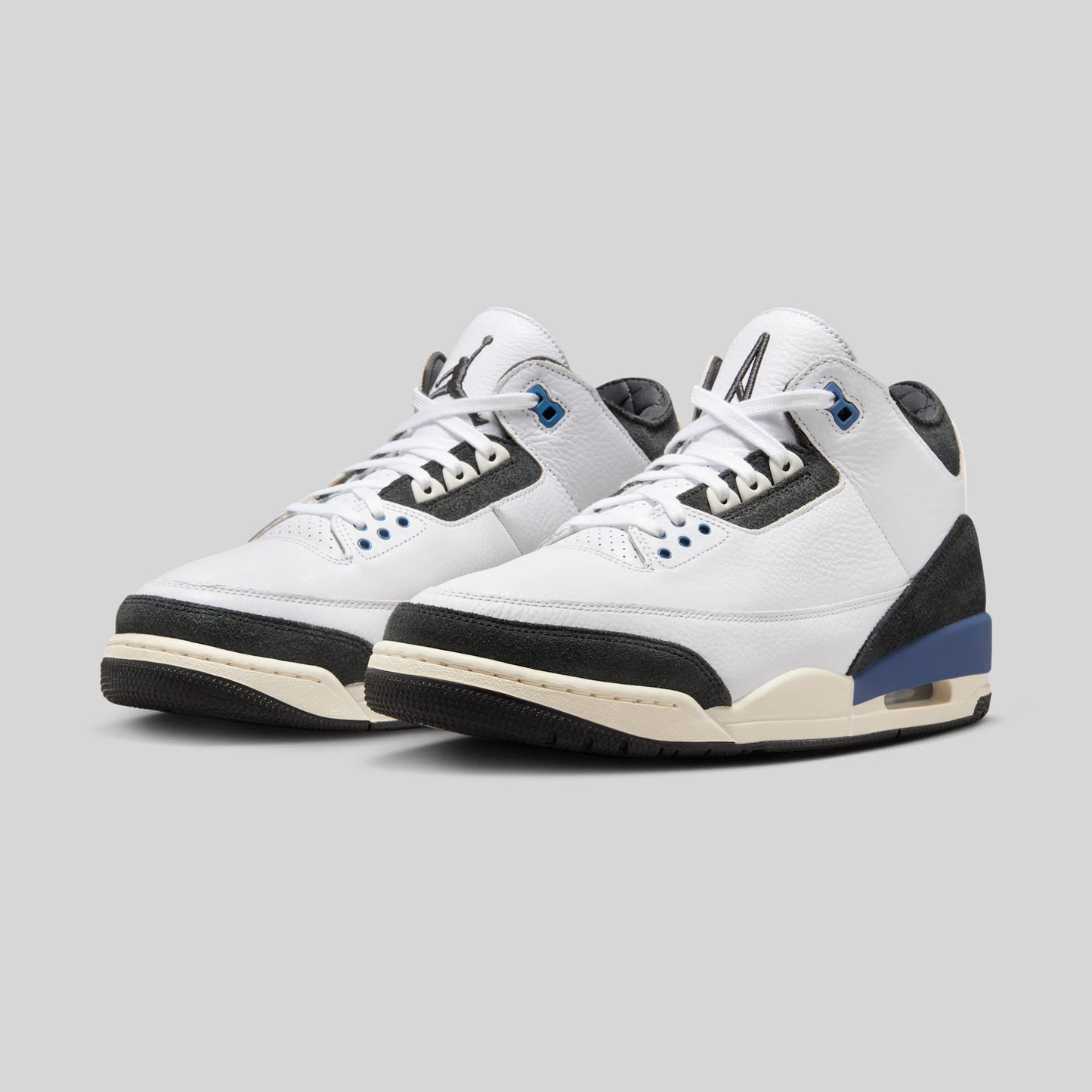 Air Jordan 3 Retro OG SP A Ma Maniere Diffused Blue