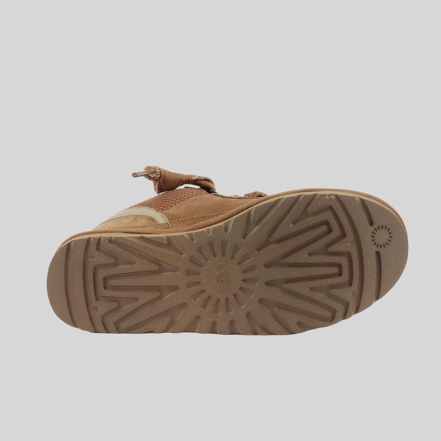 UGG Lowmel Chestnut (W)